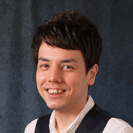 DOLL助教の顔写真