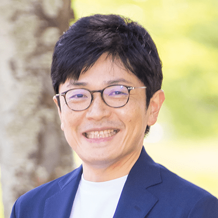 吉田教授の顔写真
