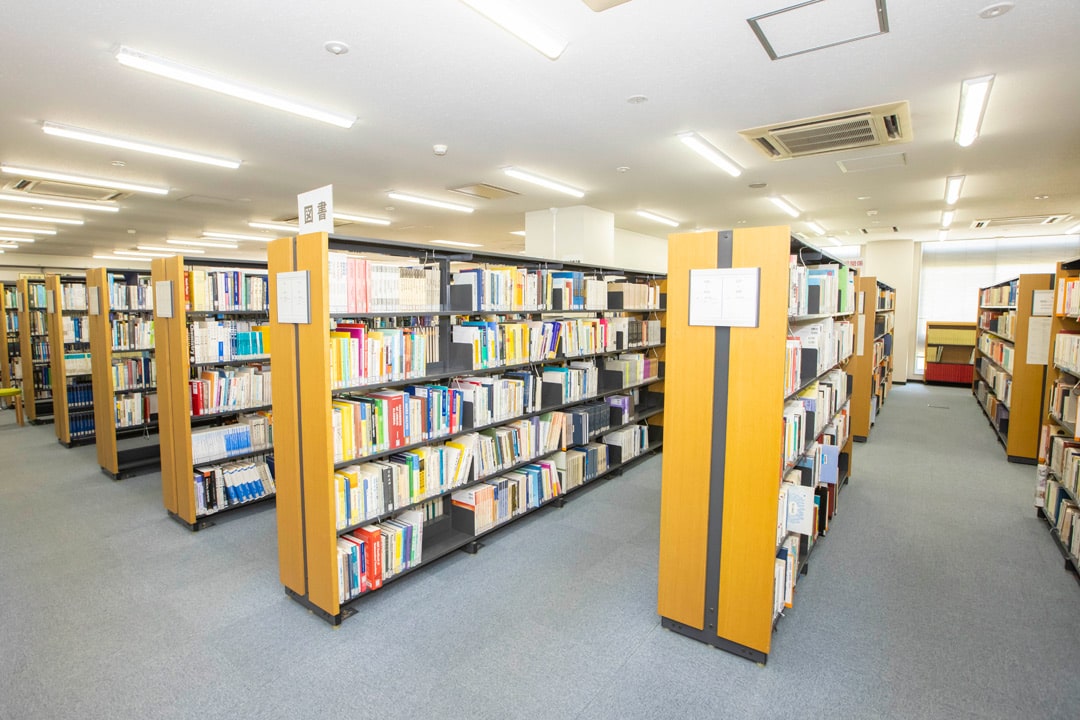 附属図書館の写真3